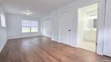 1439 Peterson Ave - Photo 17