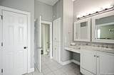 1031 Kings Cove Dr - Photo 20
