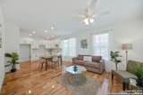 235 Wainwright - Photo 4