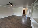 1202 Hymeadow - Photo 3