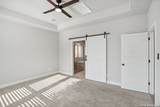 1222 Cadogan Squire - Photo 22