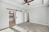 1222 Cadogan Squire - Photo 23
