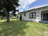 232 Regina St - Photo 4