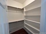 570 Advantage - Photo 10