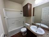 570 Advantage - Photo 13