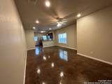 570 Advantage - Photo 3