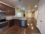 570 Advantage - Photo 4