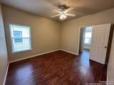 570 Advantage - Photo 8