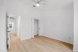 1303 Essex St - Photo 11