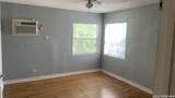 1524 Woodlawn Ave - Photo 4