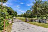 1324 Sleepy Hollow Ln - Photo 3