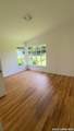 102 Cyril - Photo 8