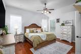 906 San Pedro - Photo 25