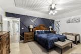 8621 Classic Oaks Ln - Photo 23