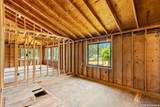 133 Lake St - Photo 18
