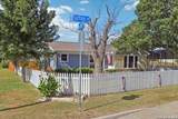 202 Sutton Dr - Photo 3