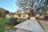 1401 Coco Ln - Photo 2