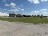 3040 Interstate 10 - Photo 3