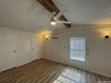 8325 Fm 327 - Photo 17