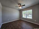 1071 Skyline Dr - Photo 16