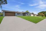 415 Redcliff Dr - Photo 3