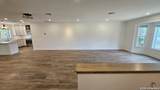 219 Edgevale - Photo 5