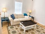 1009 Gillespie St - Photo 2