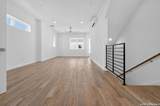 1735 Gramercy Pl - Photo 4