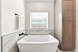 1012 Creswell Ln - Photo 15