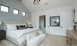 743 Navarro St - Photo 18