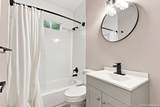 138 Hess St - Photo 12