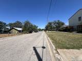 409 Ave D - Photo 5