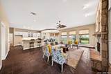 31 Royal Waters Dr - Photo 15