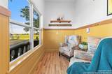 1591 Leissner School - Photo 9