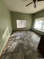 601 Como - Photo 3
