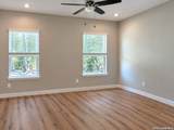 910 Country Club Dr - Photo 9