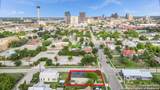 1102 Crockett St - Photo 32