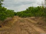 6 Fm 1581 - Photo 3