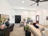 430 Hart - Photo 5