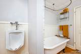 131 Larchmont - Photo 16
