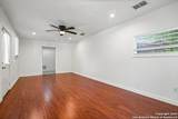 915 Gramercy - Photo 13