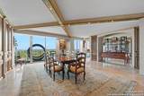 700 Hildebrand - Photo 1