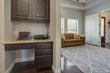 750 Cambridge - Photo 37