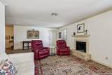 2611 Eisenhauer - Photo 3