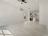 151 Vine St - Photo 3
