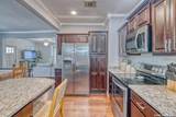 237 Oak St - Photo 16