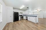 527 Roosevelt - Photo 10