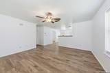 527 Roosevelt - Photo 8