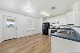 527 Roosevelt - Photo 9