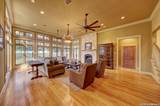 1104 Lois St - Photo 16
